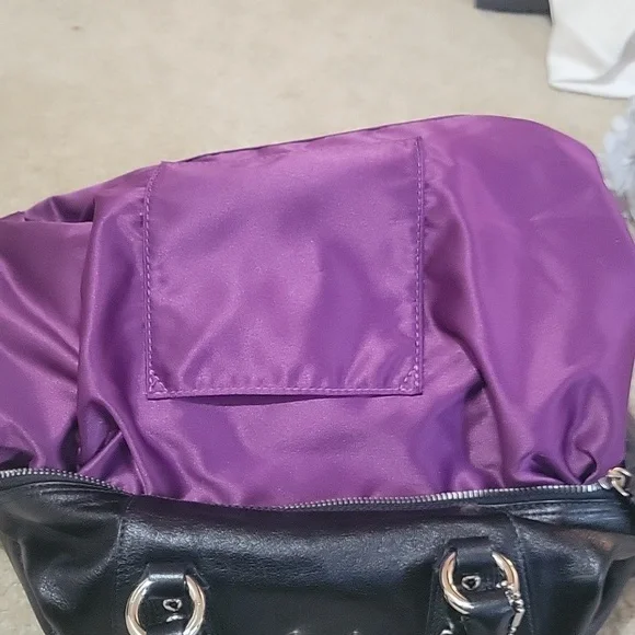 Black Leather Coach Bag. - Picture 10 of 12